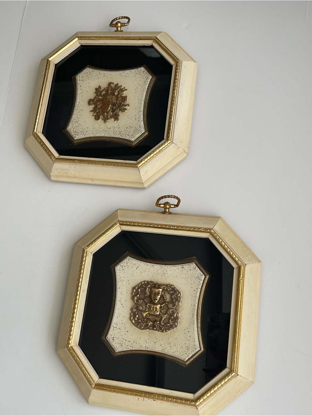 Vintage Gold Octagonal Framed Decorative Wall Plaques - Unbranded